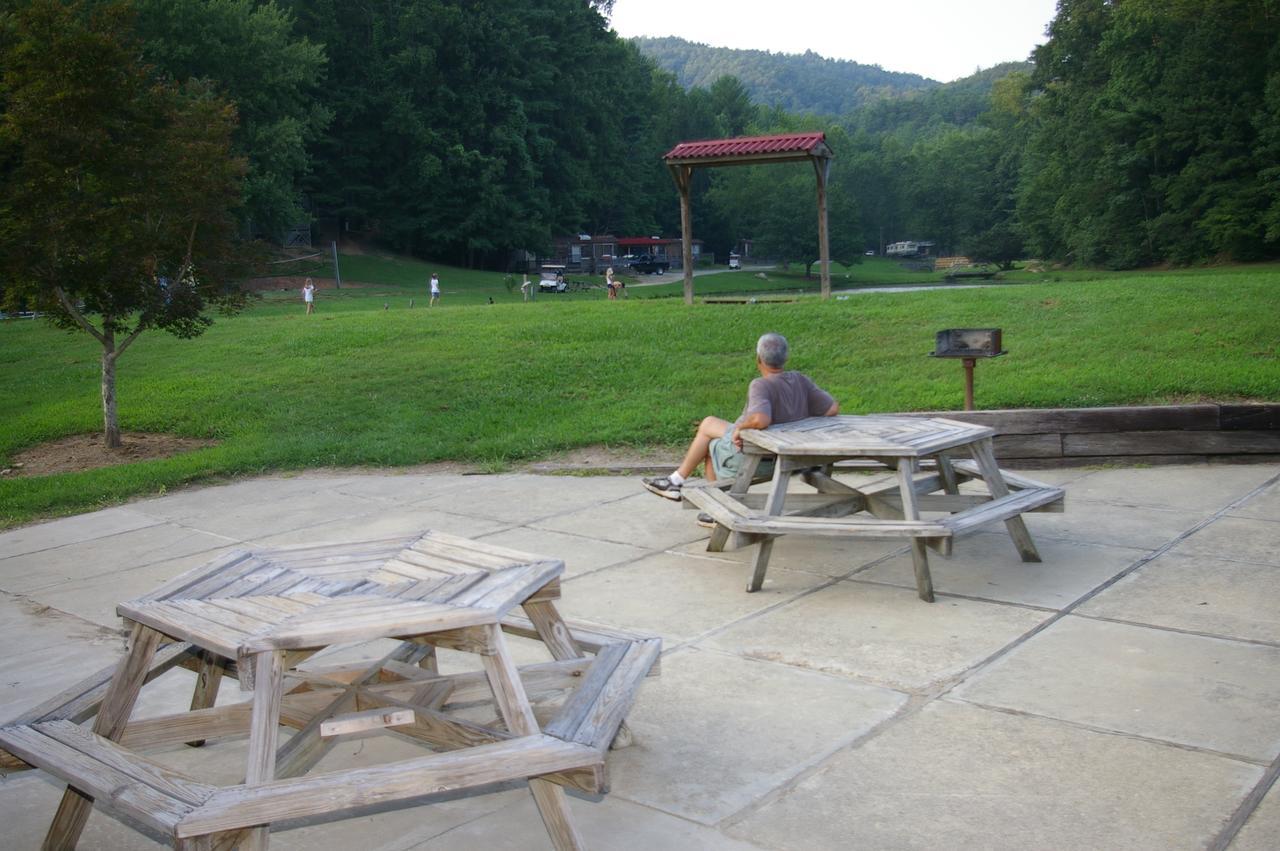 Green Mountain Park Lenoir Dış mekan fotoğraf